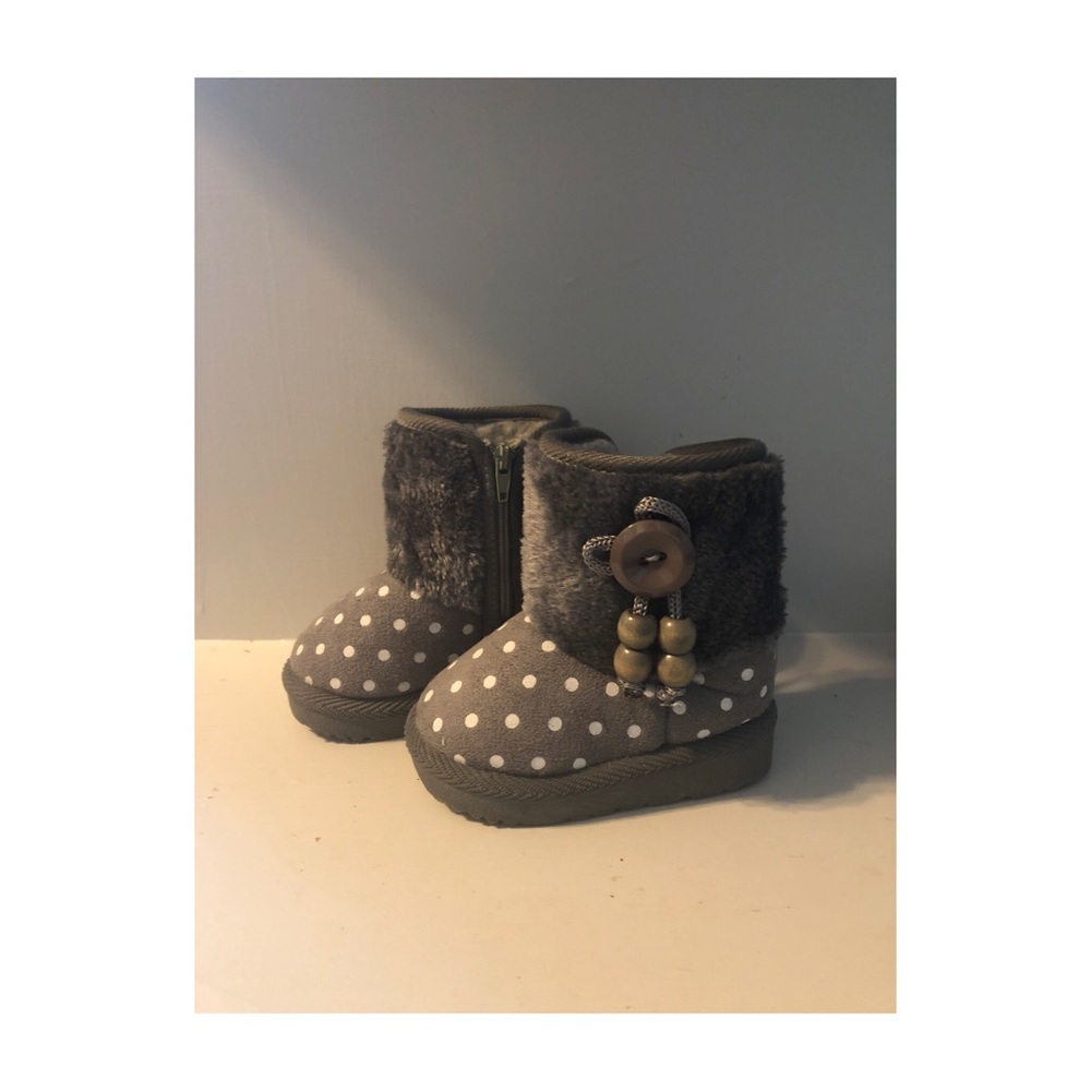 Kids boots